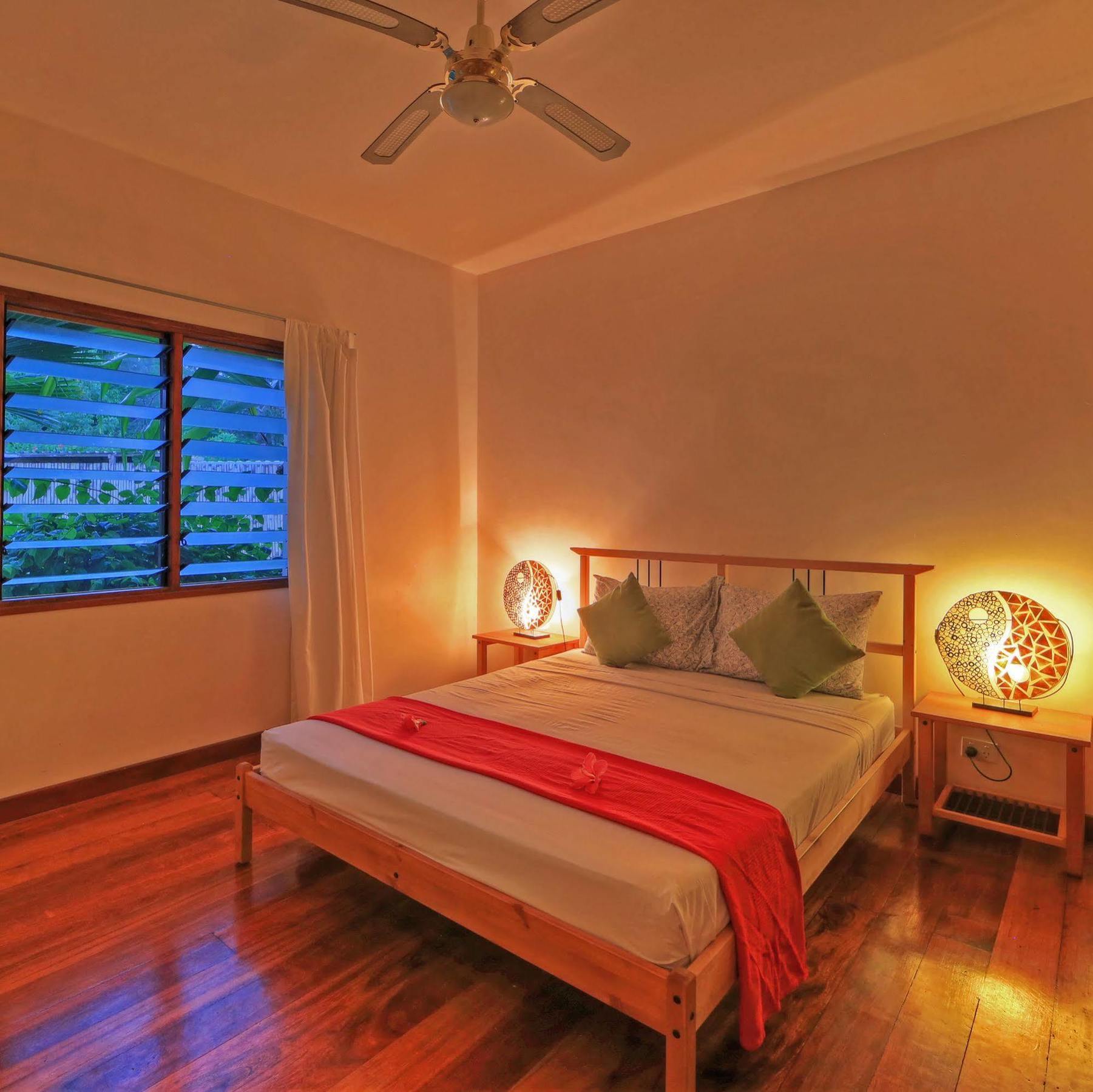 Tropicana Lagoon Apartments Port Vila Zewnętrze zdjęcie