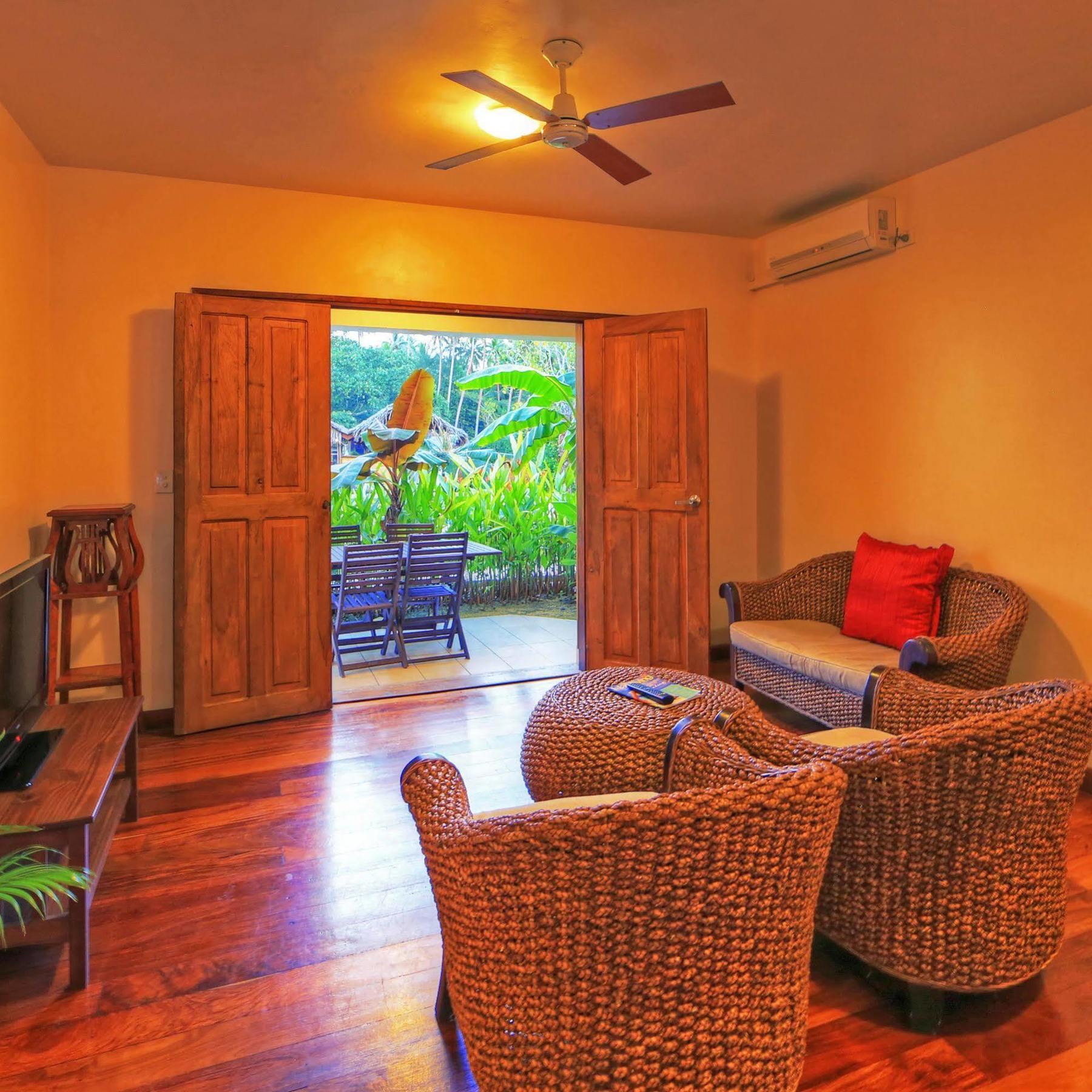 Tropicana Lagoon Apartments Port Vila Zewnętrze zdjęcie